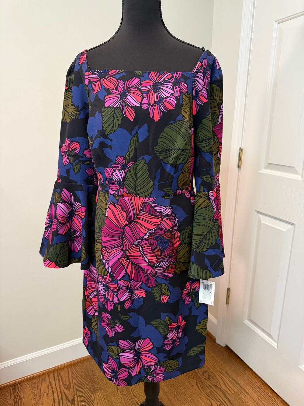 Trina turk " Miley 2" Sheath Dress in Bold Floral Print